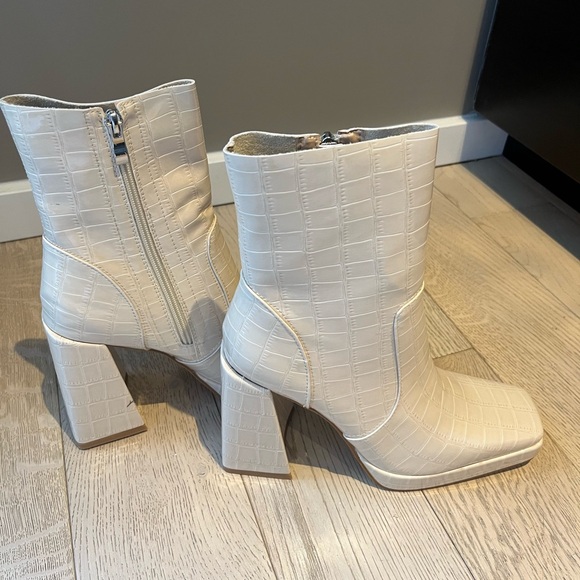 Princess Polly Jamie Croc Platform Boots - Picture 3 of 4